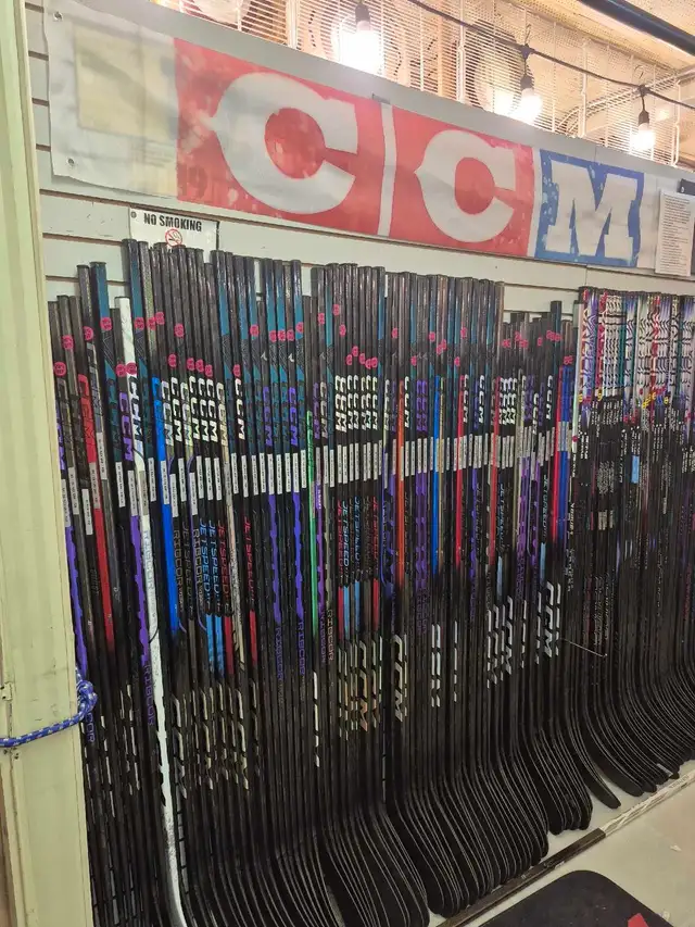 MARCH MADNESS SALE on ALL BAUER and CCM HOCKEY STICKS in Hockey in Mississauga / Peel Region - Image 3
