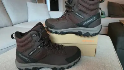 Merrell mens thermo Akita winter boot.  New, size 9.5, View more