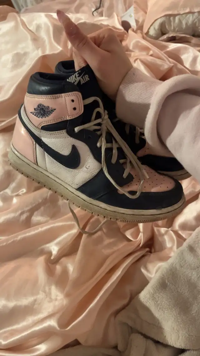 Jordans femme 6,5 in Women's - Shoes in Québec City - Image 4