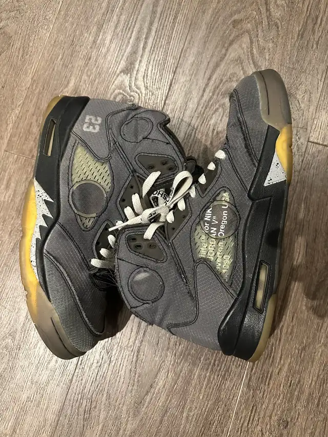 off white Jordan 5 muslin in Men's Shoes in City of Toronto - Image 4