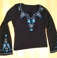 Ladies Vintage knit Top with embroidery beads