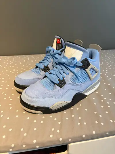 Air Jordan 4 Retro "University Blue" – Size 4Y (GS), View more