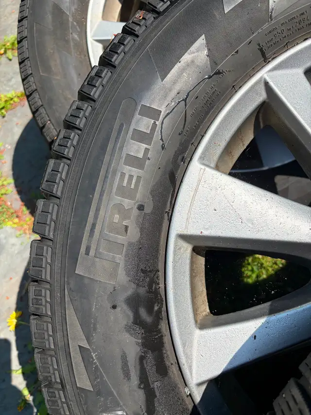 Mazda CX-5 Wheels and rims 225/65/17 Pirelli snow tires in Tires & Rims in City of Toronto - Image 7