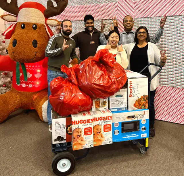 Santa’s Helpers64319068379137122