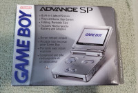 Game Boy Advance SP (Complete in Box) + Accessories