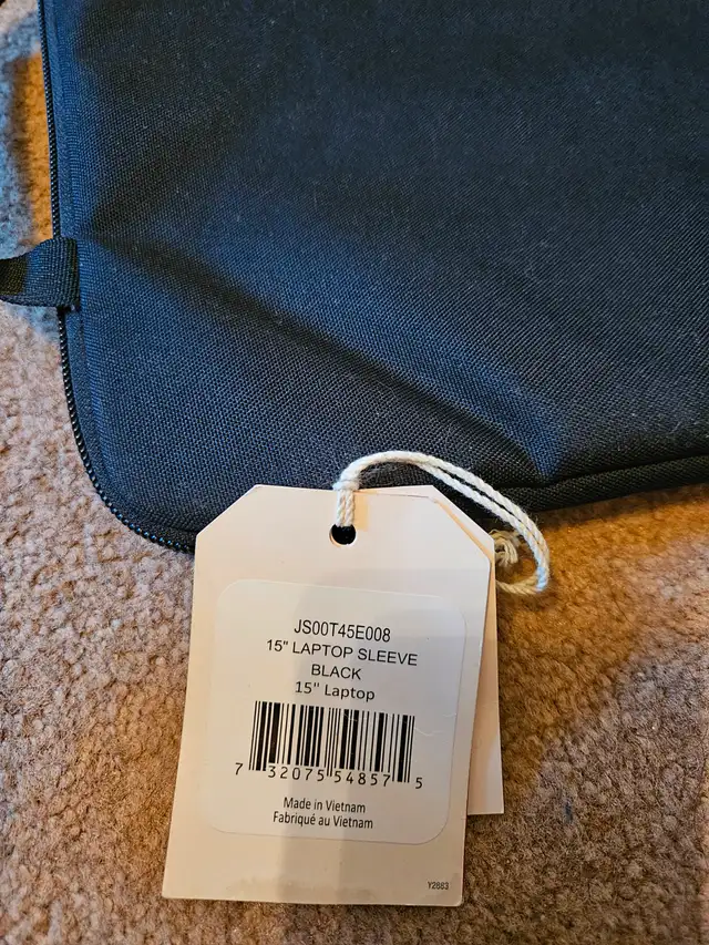Jansport Laptop Case in Laptops in Oakville / Halton Region - Image 5