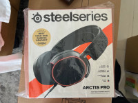 SteelSeries Arctis Pro Gaming Headset with Microphone