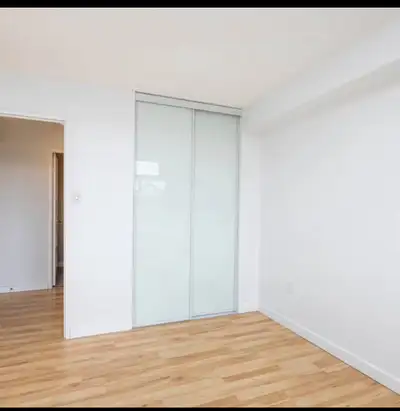 I’m a student at uOttawa looking for clean, respectful student roommates to move into a 3-bed, 2-bat...