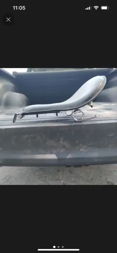 Harley, Chopper, Bobber Brand new leather spring seat $150 obo