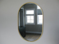 Bouclairs Ovation Gold Oval 20" x 30" Wall Mirror in great shape