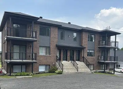 4 1/2 À LOUER (ST-DENIS-DE-BROMPTON)