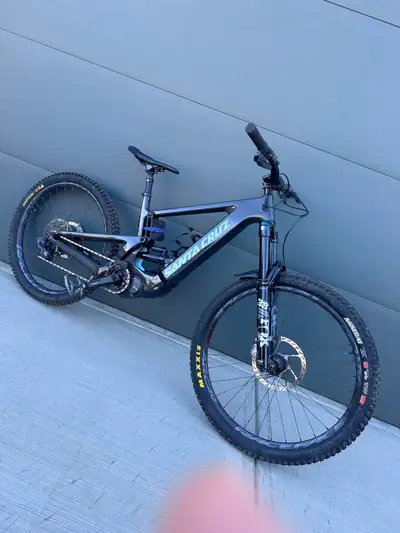2024 Santa Cruz Bullit CS GX AXS , View more