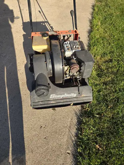 simplicity vacumn with chipper/shredder, View more