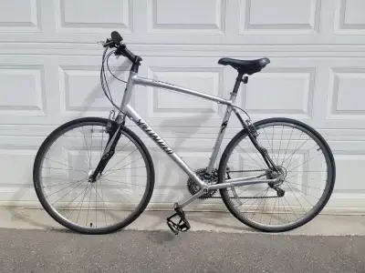Specialized Sirrus Elite Shimano 700c hybrid bike XL XLarge, View more