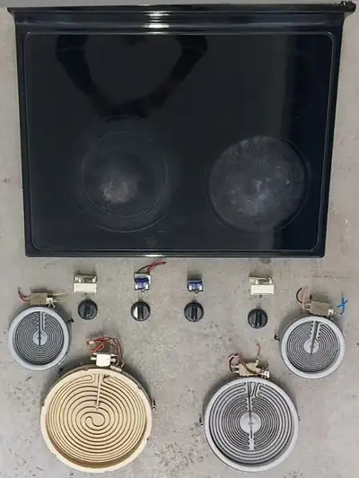 WHIRLPOOL STOVETOP / 4 BURNERS / SWITCHES, View more