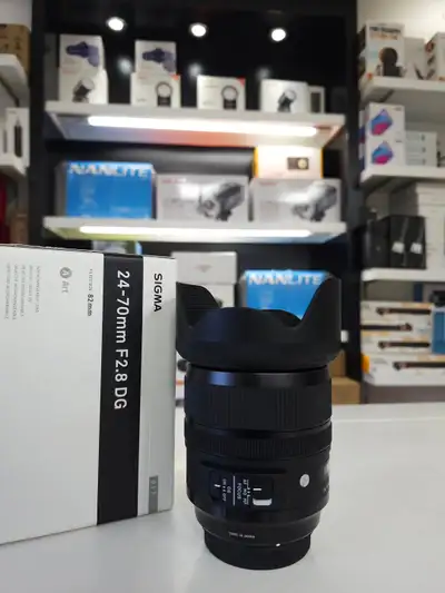 Sigma 24–70mm f/2.8 DG Lens – Excellent Condition, View more