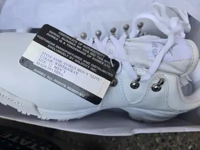 Men's sneakers.Vintage.Avirex. White.Size 12.Great condition, View more