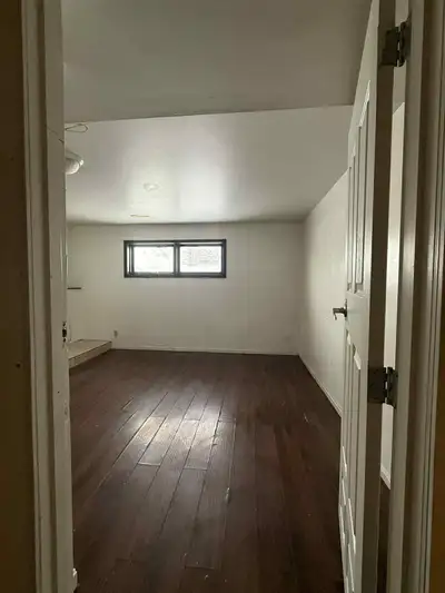 Basement room for rent in Lawson heights area. 2 bedrooms are occupied by 2 ther roommates, 3rd bedr...