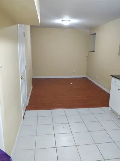 Located in between the Sunset &Victoria-Fraserview neighborhoods Laminate flooring and polished porc...