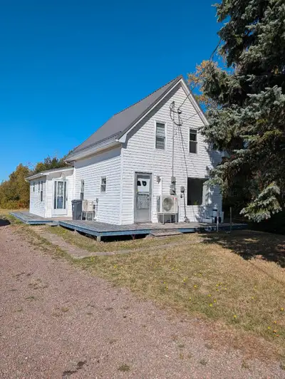 House for rent. 3 bedroom, 1 bathroom. 1500$ monthly.