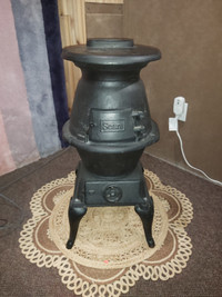 Pot Belly Stove ( Cannon ) Vintage - Canadiana  - SEARS
