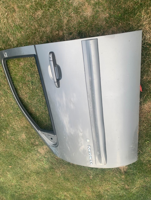 2007 - 2013 GMC / CHEVY TRUCK /SUV DOORS in Other Parts & Accessories in Hamilton - Image 2