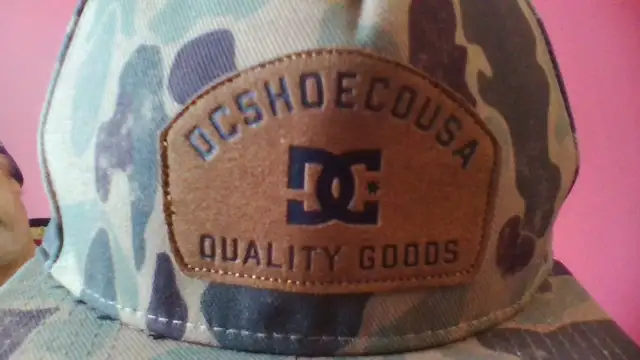 DC Cammo snap back Baseball Cap in Fishing, Camping & Outdoors in Winnipeg - Image 3