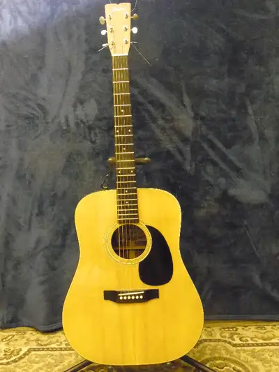 FENDER Model F-35 6-String Dreadnaught Acoustic Guitar for Sale! The F-35 Model was Produced Between...
