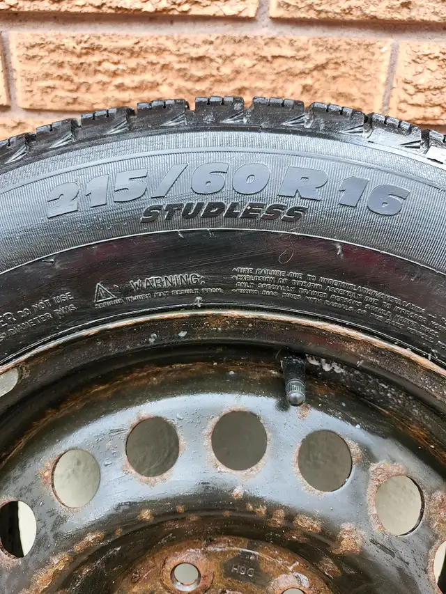 Winter Tires   215 /60R16 in Tires & Rims in Sudbury - Image 3