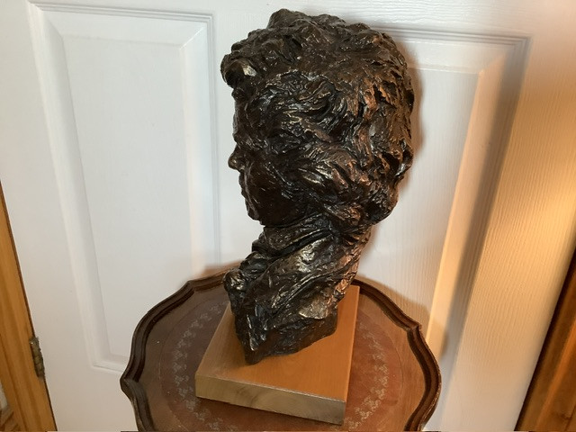 Vintage Beethoven Bust Sculpture by Austin Productions Inc in Arts & Collectibles in Belleville - Image 3