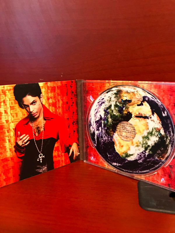 Planet Earth by Prince. Cd in CDs, DVDs & Blu-ray in Oshawa / Durham Region - Image 3