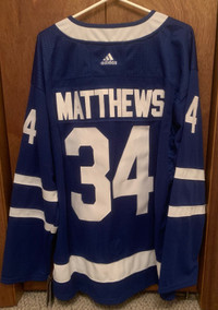 Matthews and Tavares XL jerseys