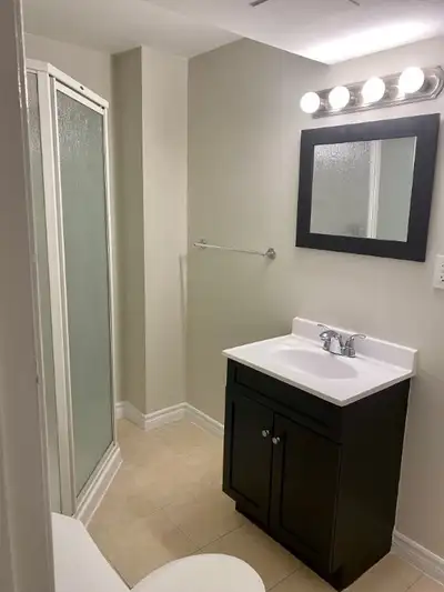 Basement Apartment In Woodbridge