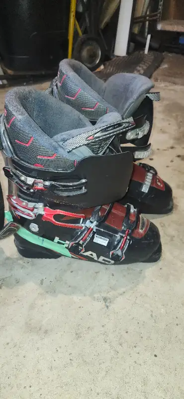 I have a pair of Head ski boots. Size 9 men. Great shape. Asking $ 120