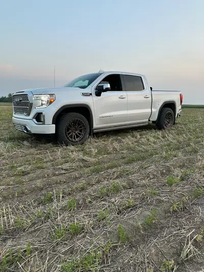 2021 GMC Sierra Denali. Excellent condition. Stored in heated garage. All hiway km. Loaded. 6.2L. Wh...