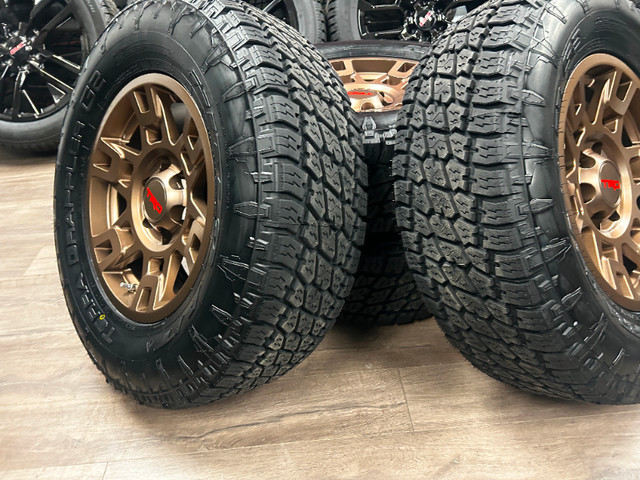 T29. 2024 Toyota 4Runner / Tacoma Satin Bronze TRD wheels and To dans Pneus et jantes  à Ville d’Edmonton - Image 2