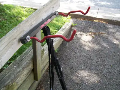 SUPPORT OU PORTE BICYCLETTE PORTATIF, View more