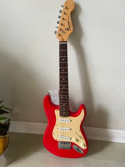 Squier/Fender 3/4 Electric Guitar, View more