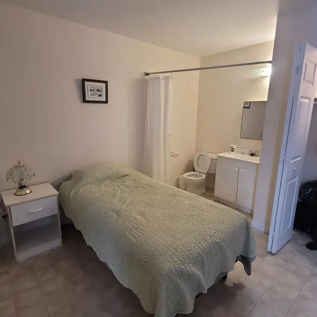 Chambres in Room Rentals & Roommates in Rimouski / Bas-St-Laurent - Image 11