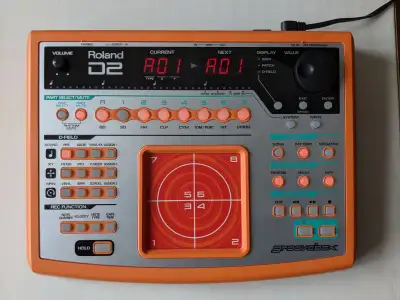 Roland D2 groove box Looks near mint and functions like new. It's from around 2001 and I am the orig...