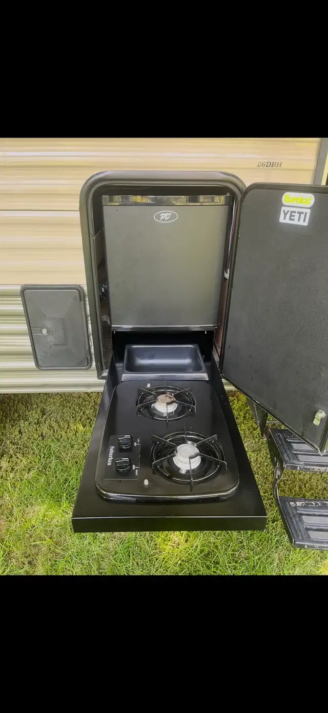 2018 Cherokee Grey Wolf Limited 26dbh Camper Trailer in Travel Trailers & Campers in Sudbury - Image 9