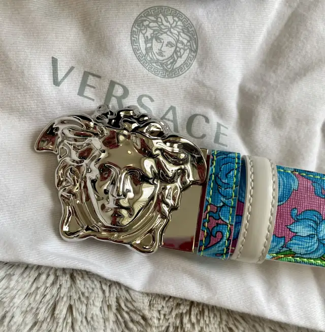 Versace Mens Reversible Belt Brand New in Box in Men's in City of Toronto - Image 5