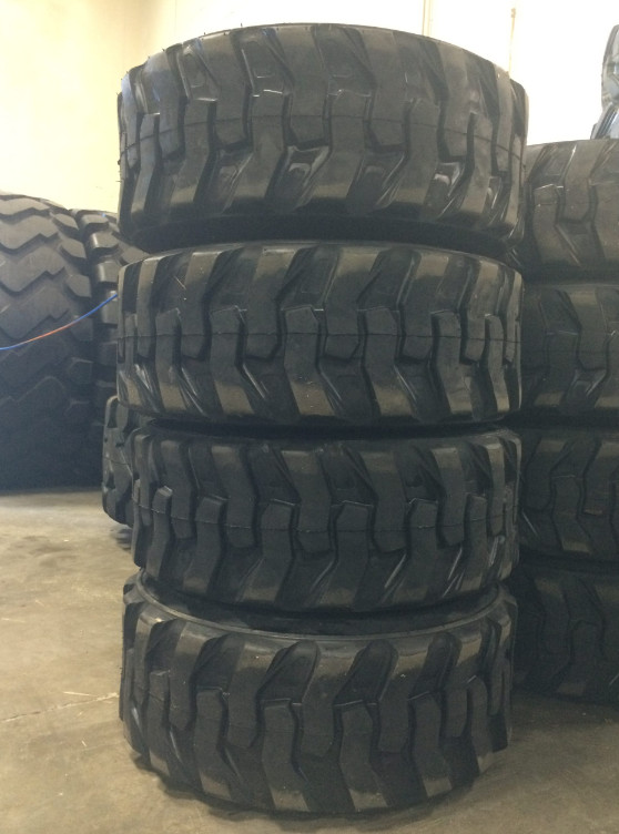Tires 26.5 (4 pcs set) in Other in Kawartha Lakes - Image 2