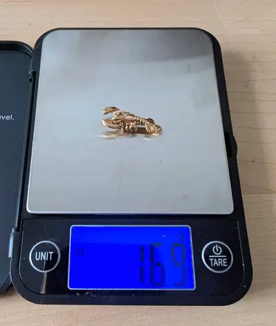 Articulated Claws 1.69 grams.