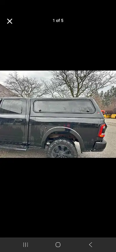 Leer cap for sale for 6.4" bed . selling only because I bough it for my ram 1500 6.4" bed but it did...
