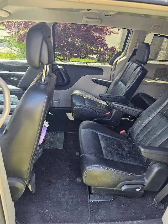 Chrysler Town & Country503112475397990405