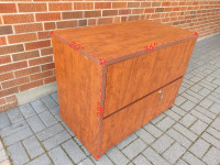 2-drawer Legal size paper filing cabinet 