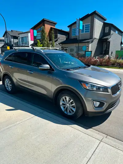 Kia Sorento 2016 2.4l 4 cylinders Excellent condition Active status Well maintained New brakes Oil c...