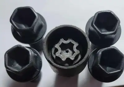 READ CAREFULLY. only one bolt is a lock, the remained one are normal Bolts. new never used. Genuine.