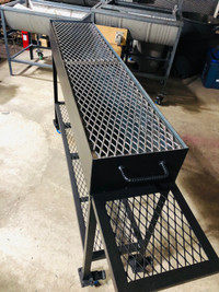 Charcoal and wood bbq grills 